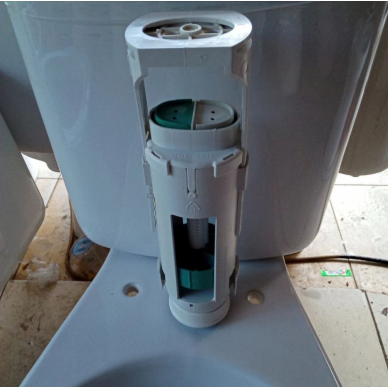 sparepart tabung closet duduk Toto // pembilas kloset dual flush