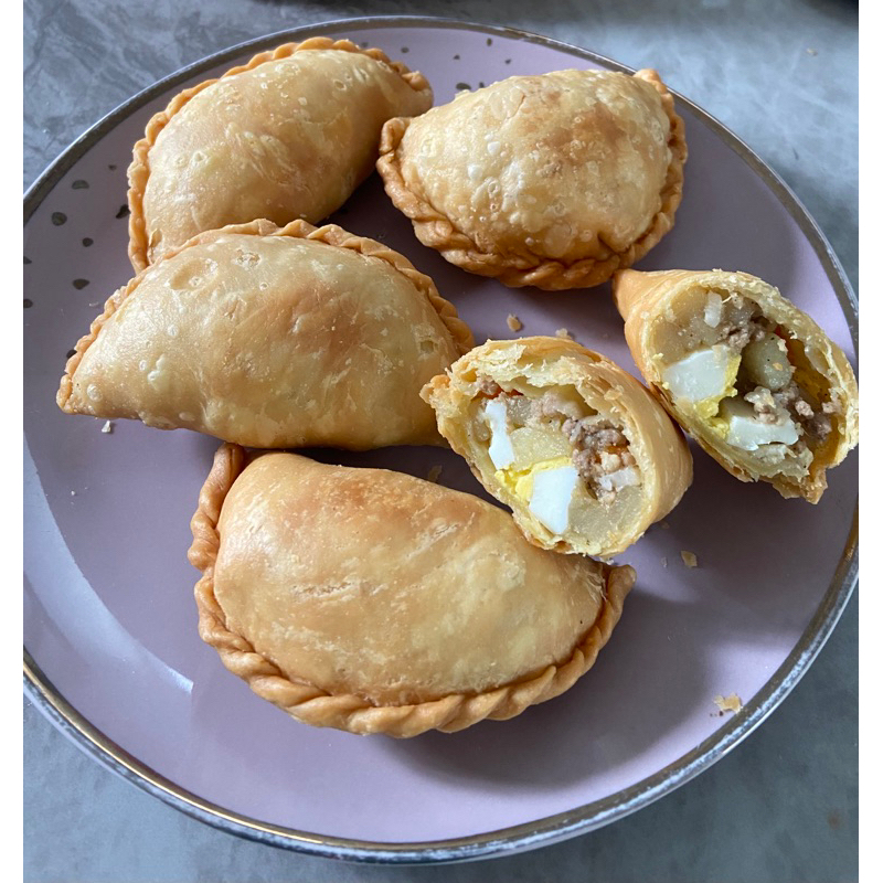 

Pastel Sayur Daging Sapi