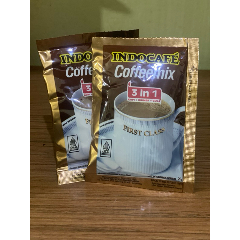 

TOKOSERBII - Kopi Indocafe Coffemix coffeemix 3 in 1 20gr Kopi Instan 1 Renceng isi 10 Sachet