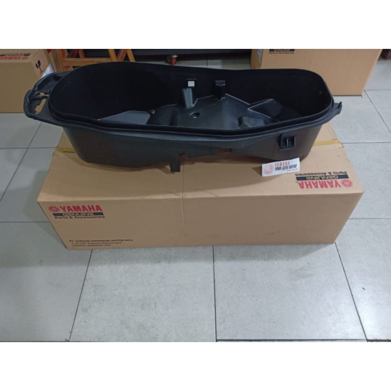BOK BOX BAGASI YAMAHA X-MAX OLD B74-F473R-00