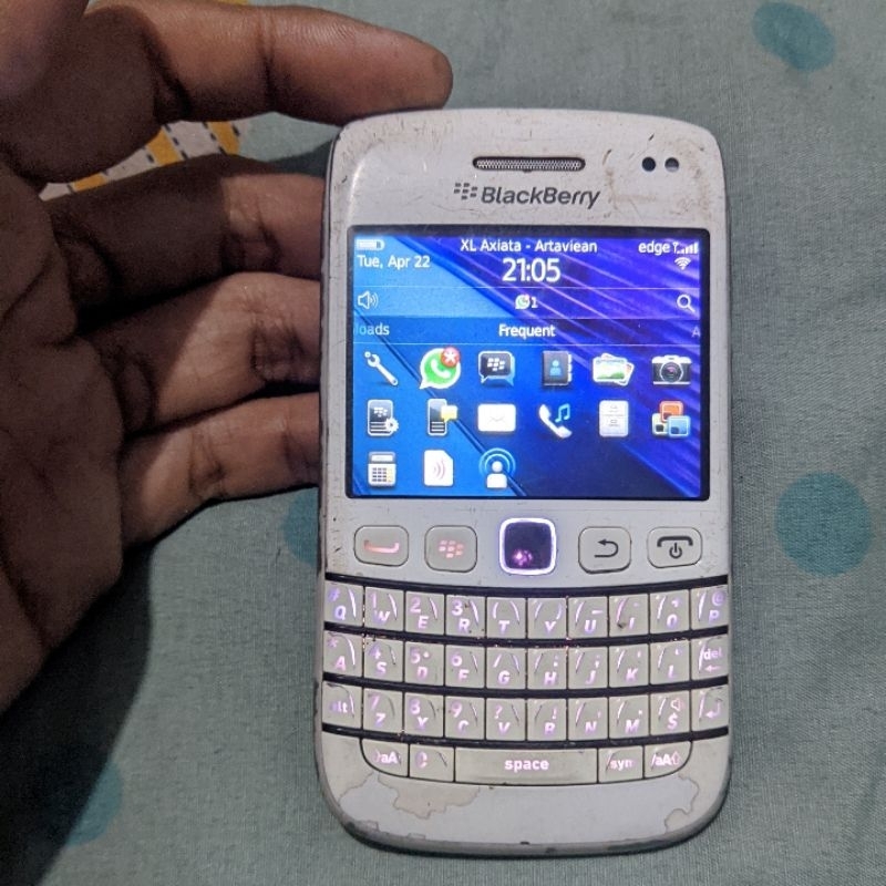 Handphone HP Blackberry BB 9790 Bold original bekas nostalgia