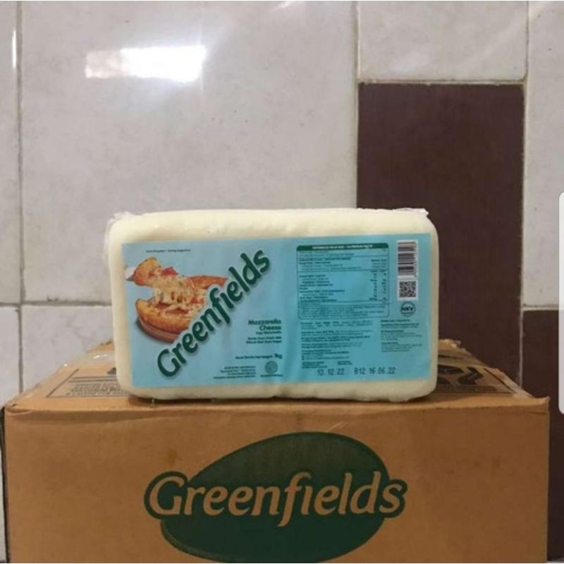 

Keju Grenfields Mozarella block vac 1kg. isi perkarton 6pcs