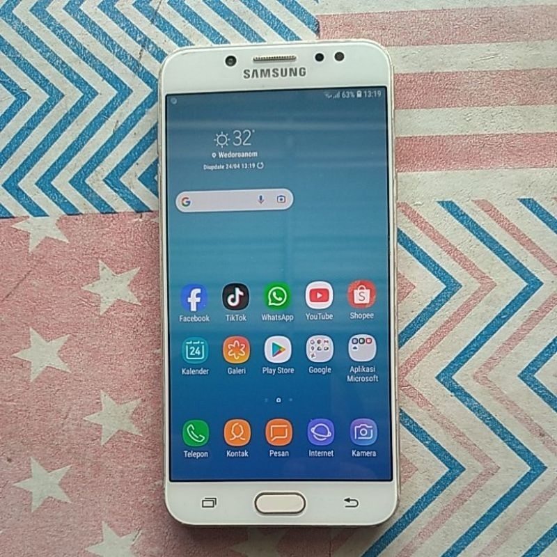 HP SAMSUNG GALAXY J7 PLUS RAM 4/32 GB NORMAL DAN SIAP PAKAI (WARNA GOLD)