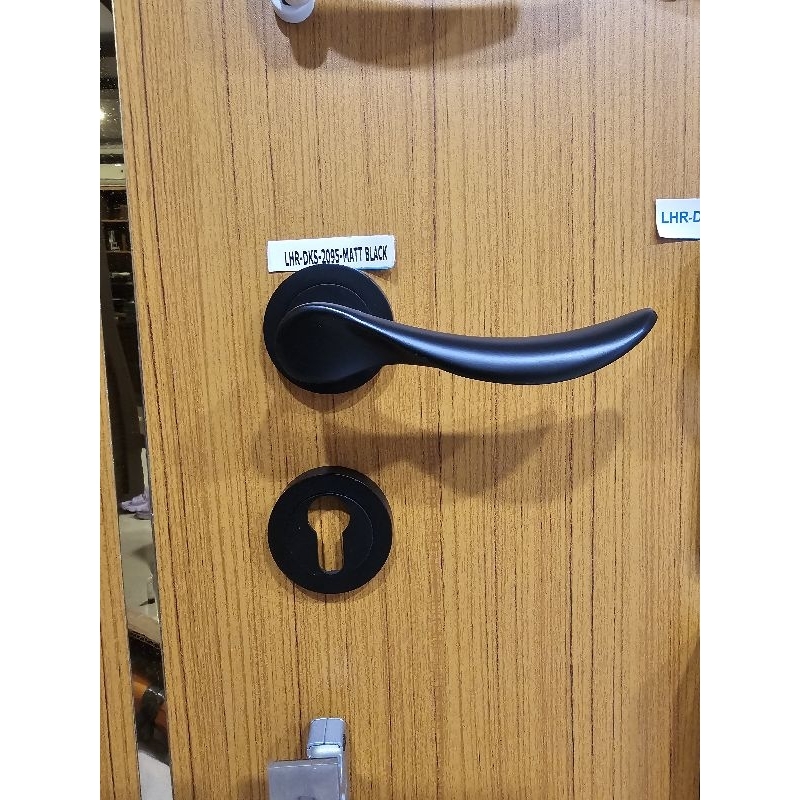 DEKSON GAGANG PINTU HITAM / LEVER HANDLE ROSES DEKSON LHR 2095 MATT BLACK