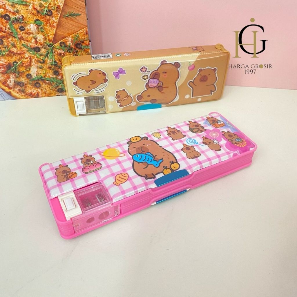 

KOTAK PENSIL MAGNET RAUTAN CAPYBARA KP-1559 KAPIBARA CAPYBARRA KAPIBARA LUCU IMUT