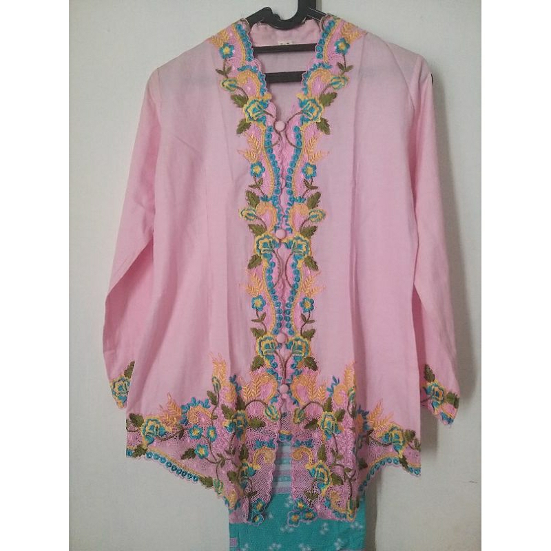 Preloved By NONaBelln Kebaya Wanita Satu set Pink