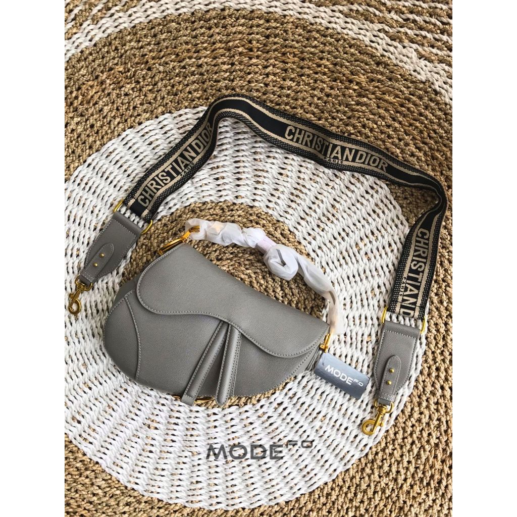 Tas Christian Dior -  Tas Slempang Wanita Dior - Tas Gendong Wanita Dior