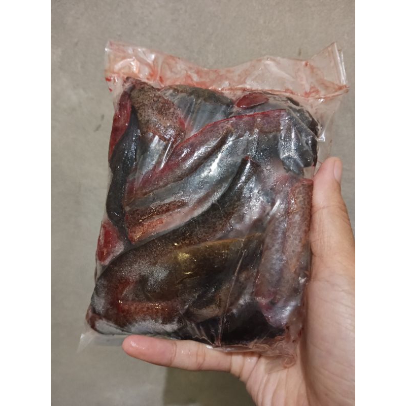 

Titik Frozen | Belut potong bersih