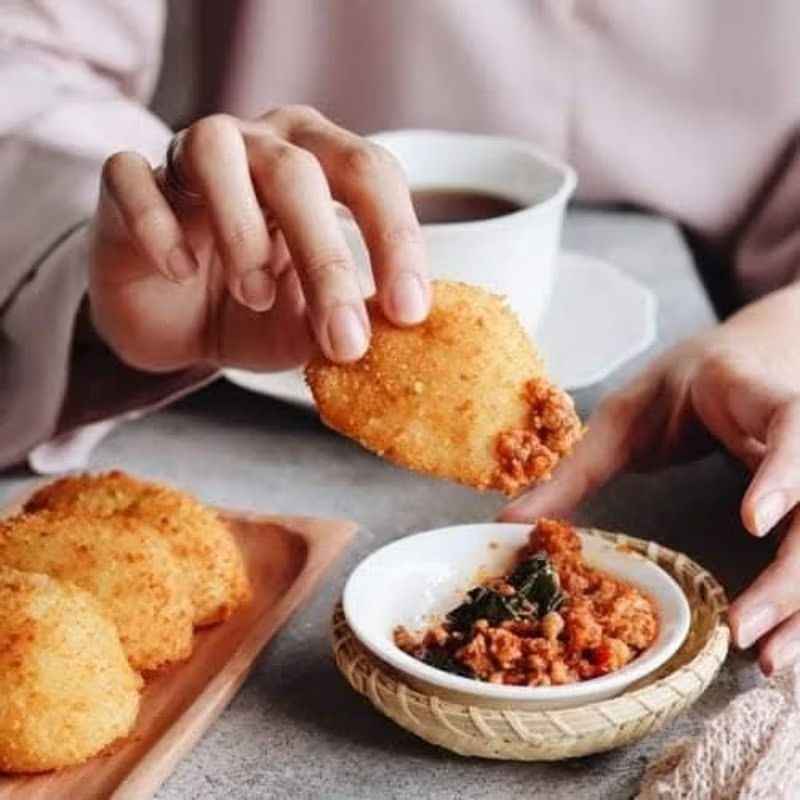 

Ulen Bumbu Rujak asli Sumedang Rasa Original Kuliner 1 box isi 10 pcs