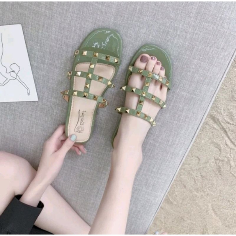 TERBARU  Sandal Flat PYRAMID / Teplek Wanita Dewasa