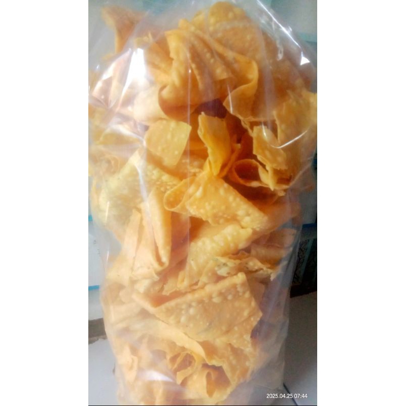 

kripik pangsit murah enak gurih