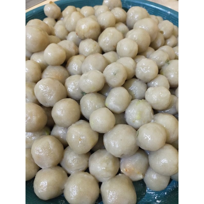 

Makanan siap saji Cilok bumbu kacang, Bakso cilok