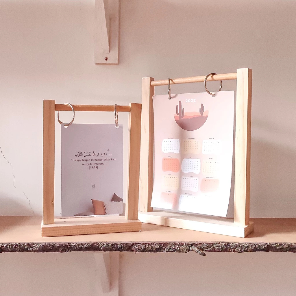 Stand Kayu Multifungsi Tent Card & Display Menu Kekinian