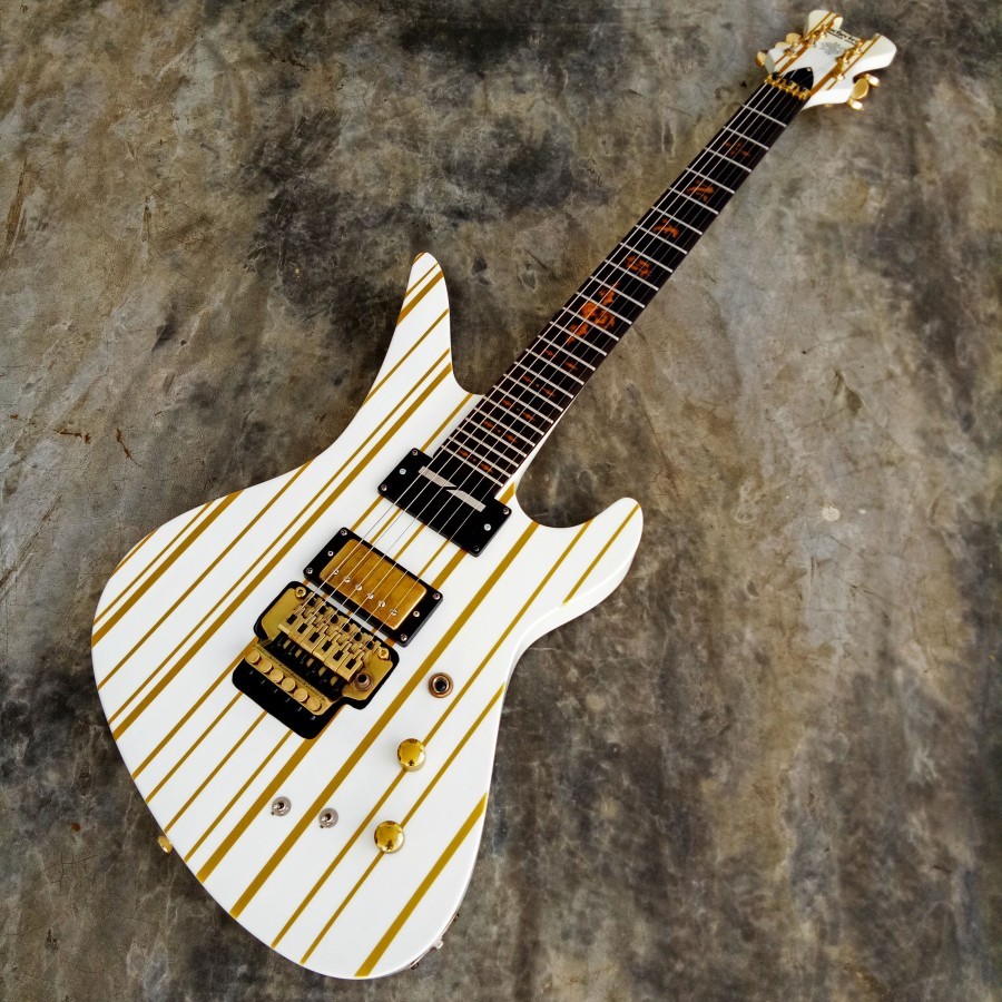 Gitar Schecter Synyster Gates Custom White Stripe Gold Sustainiac