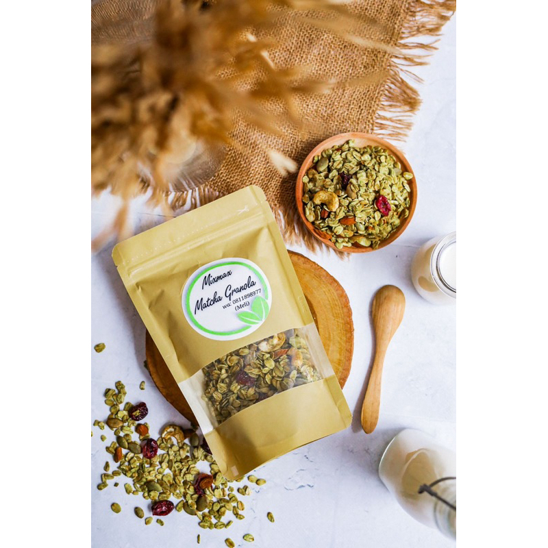

Matcha Granola with Cranberry