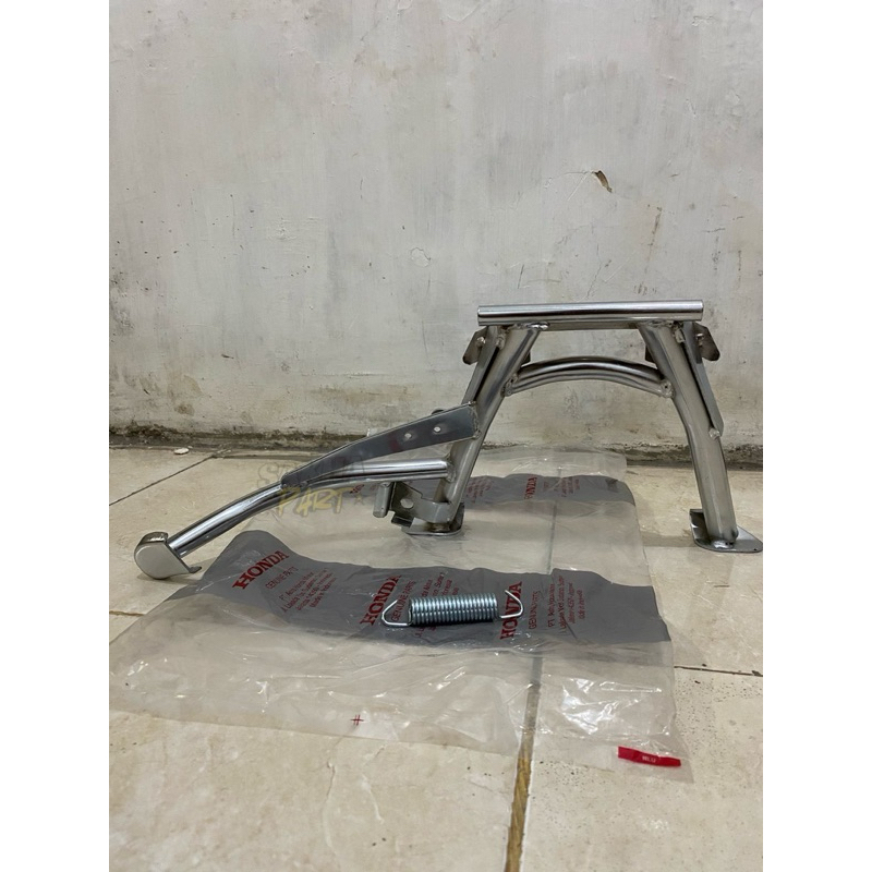 STANDAR TENGAH VARIO 125 OLD/NEW VARIO 150 OLD/NEW VARIO 125/150 OLD/NEW RING 14 CHROME