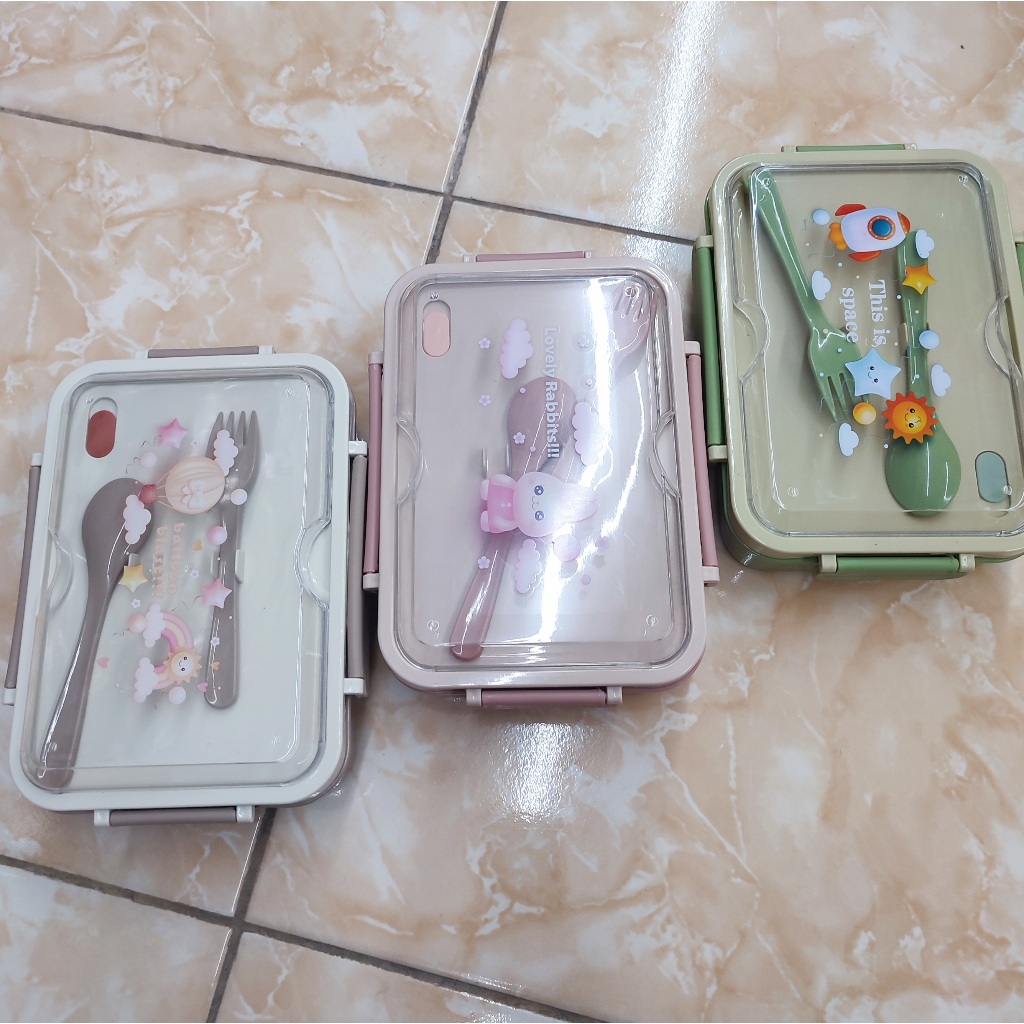 TMRS0092 Luchboc Anak Jumbo Kotak Makan 3 Sekat Gambar Animal Free Sendok Garpu Kapasitas 1200ML / K