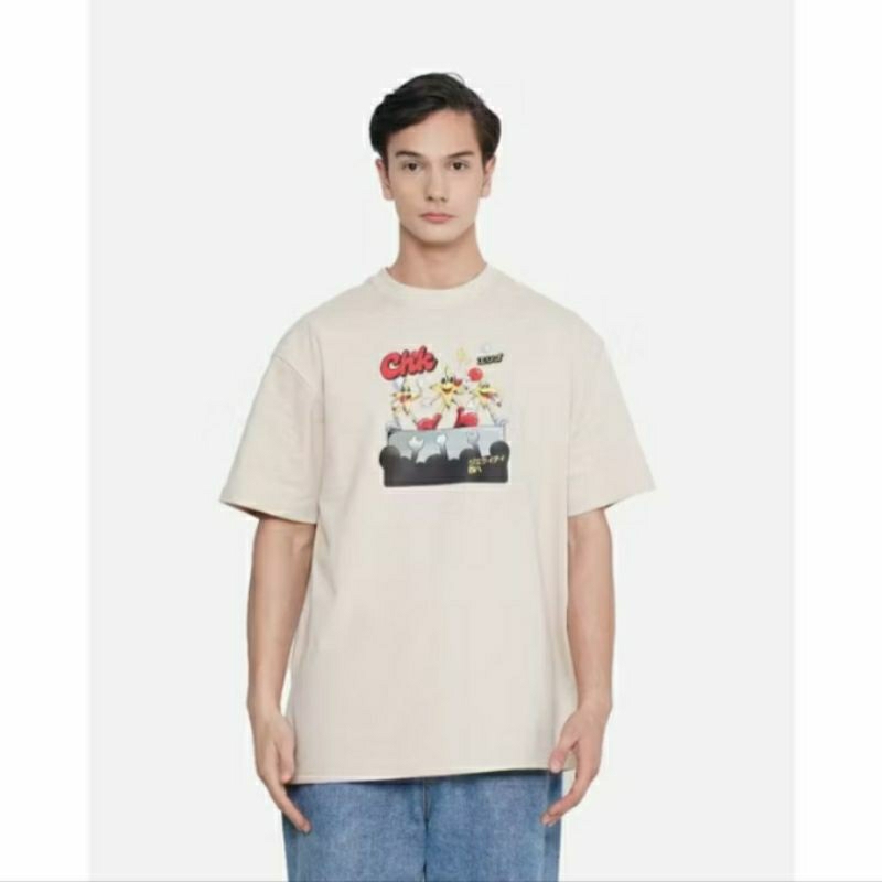 T-shirt erigo oversize chika jkt48 almond milk