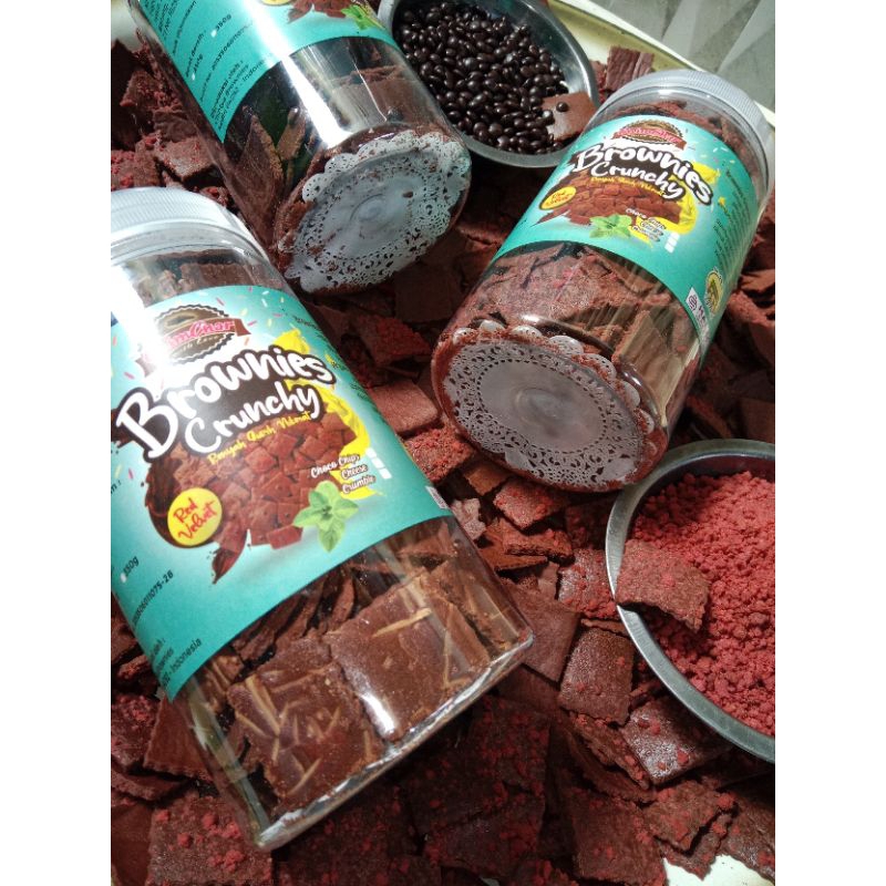 

Brownies Crunchy "ChimChar" / Rasa Red Velvet (makanan ringan)