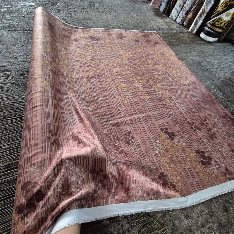 kain satin silk motif - kain satin silk motif bunga - kain satin silk motif luxury - kain satin silk