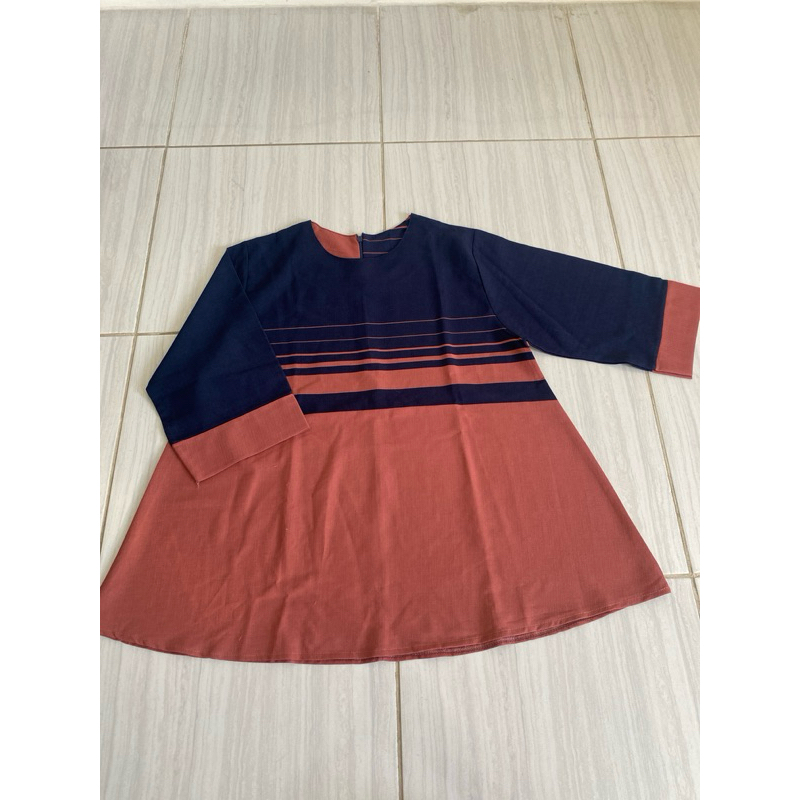PRELOVED atasan blouse big size sifon resleting lengan 3/4 pink salem navy garis