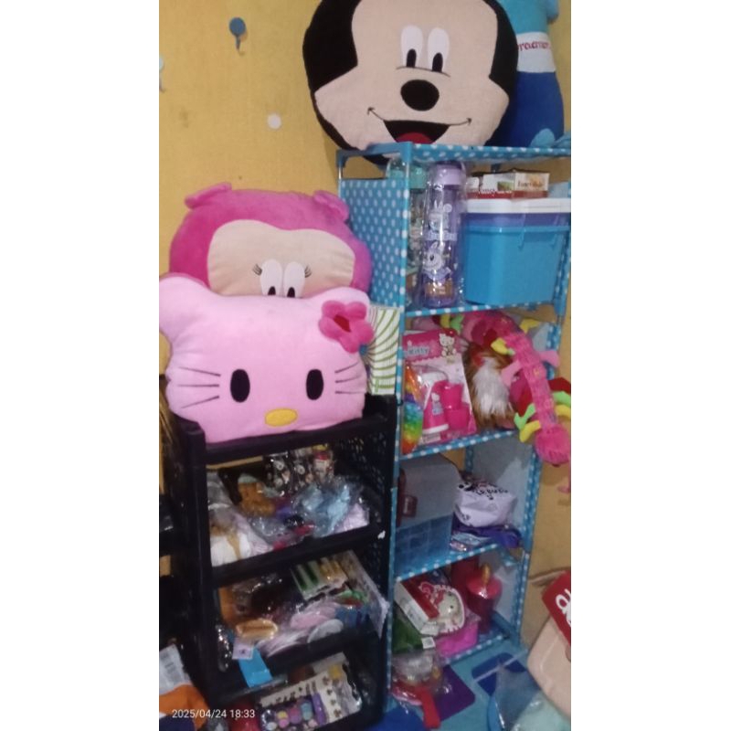 

boneka, accesories, ATK atau berabot. + bonus