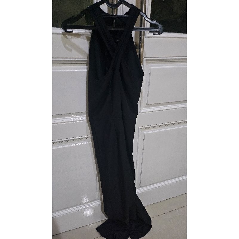 jumpsuit all black old money style