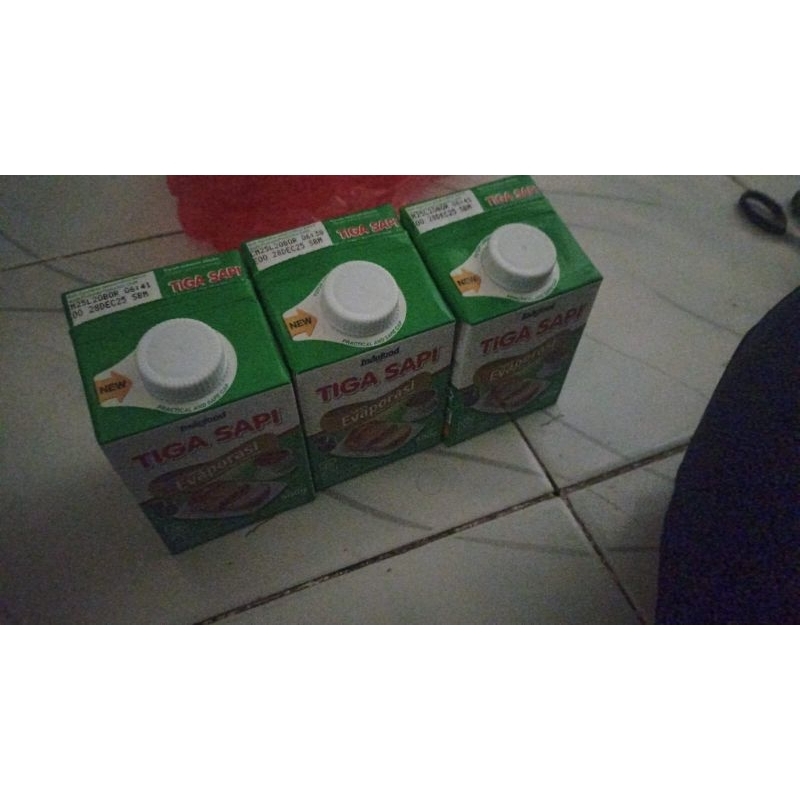 

Susu evaporasi tiga sapi 500g Expired 2026 Januari