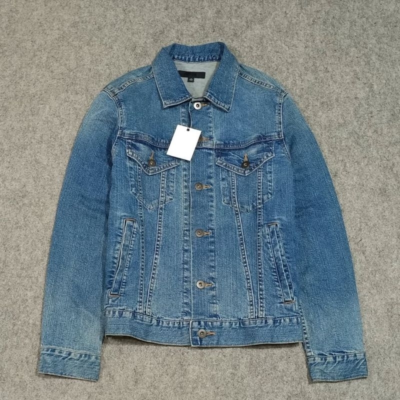 Jaket jeans panjang pria UNIQLO size S second jaket denim