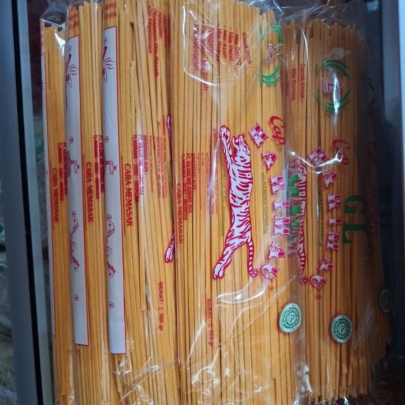 

MIE LIDI KUNING CAP GL HARIMAU 500GR ASLI MEDAN/MIE SPAGETHI BATAK.