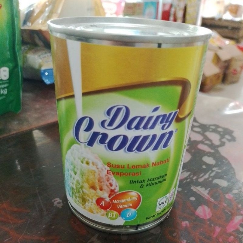 

susu evaporasi Dairy Crown 380gr