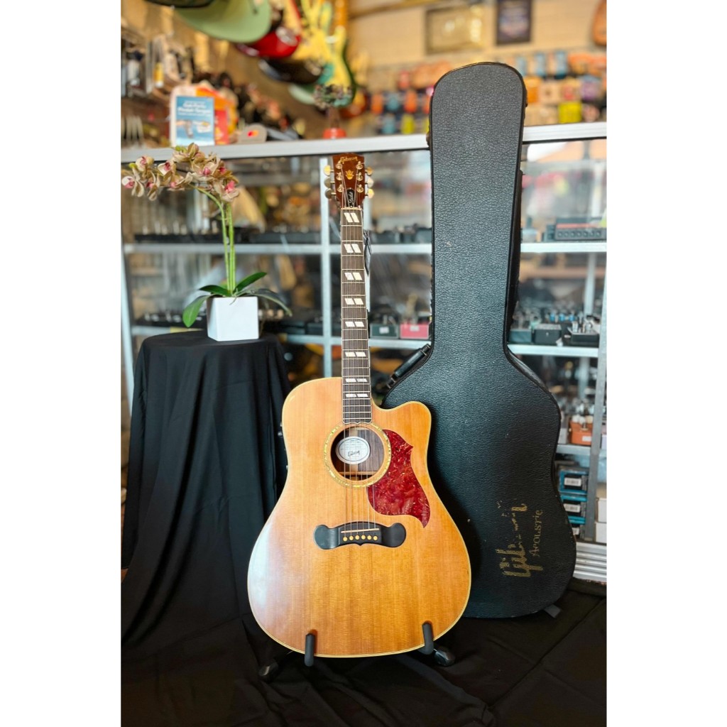 Gibson Songwriter Deluxe Studio EC Acoustic-Electric Guitar