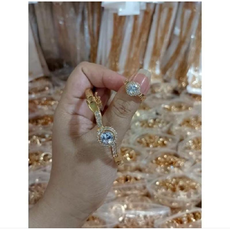 Set cincin dan gelang mewah titanium anti karat