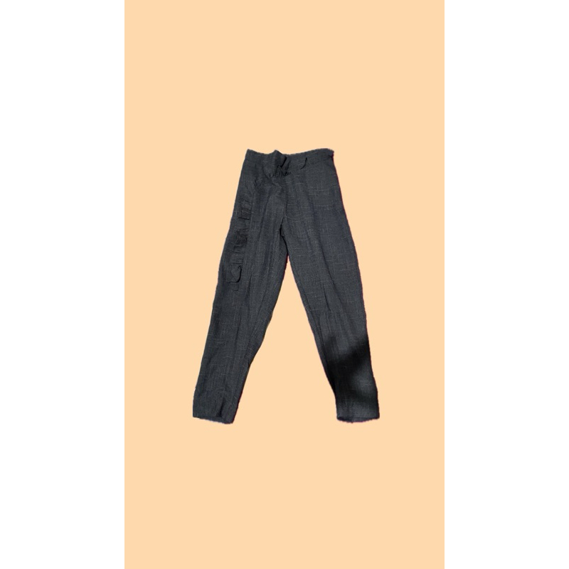 PRELOVED CELANA HITAM