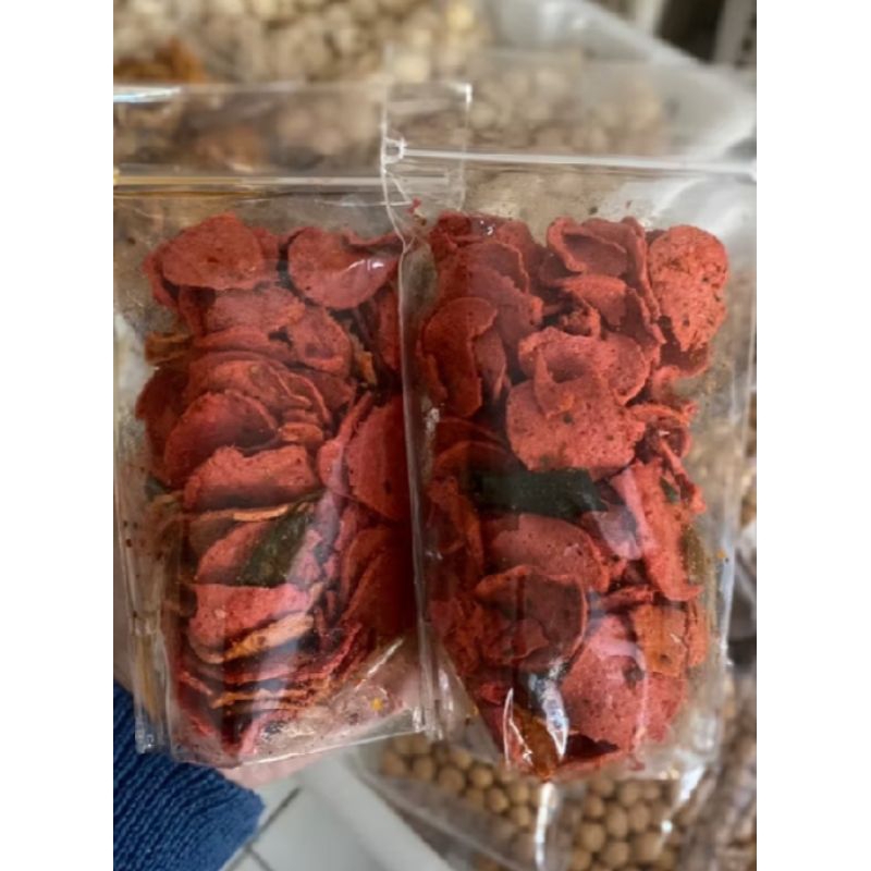 

seblak. sosreng pedas100gram sosis goreng extra pedas daun jeruk
