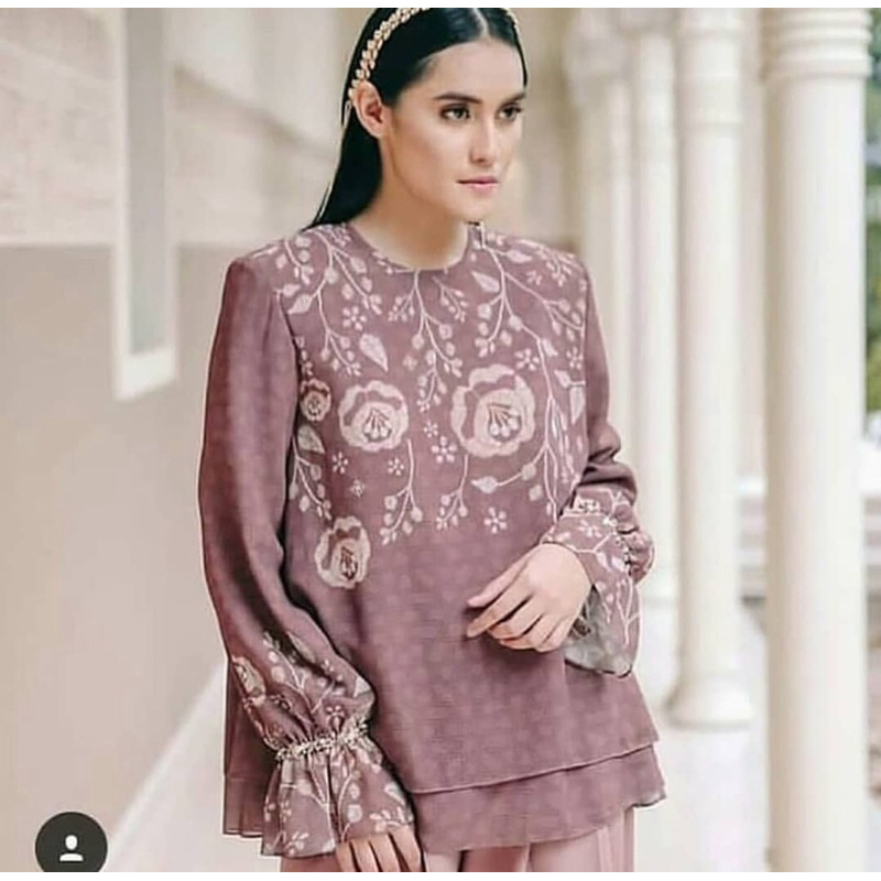 PL Riamiranda x Jovian Rania Top