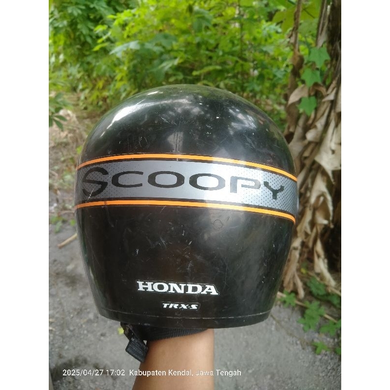 helm Scoopy bekas