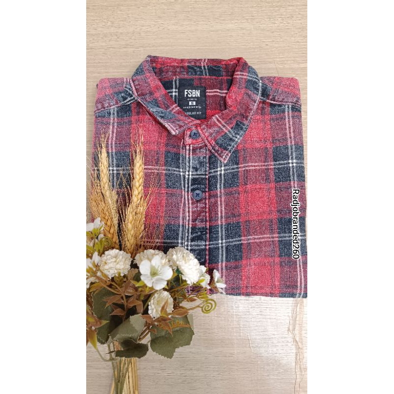 Kemeja kotak lengan panjang FSBN