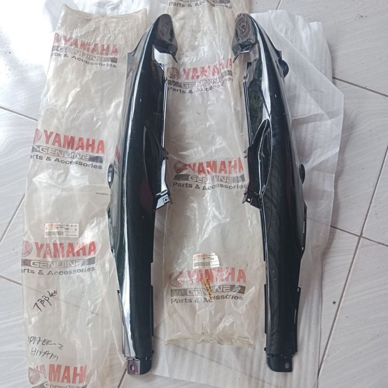 cover body belakang jupiter, jupiter z hitam 5LL original