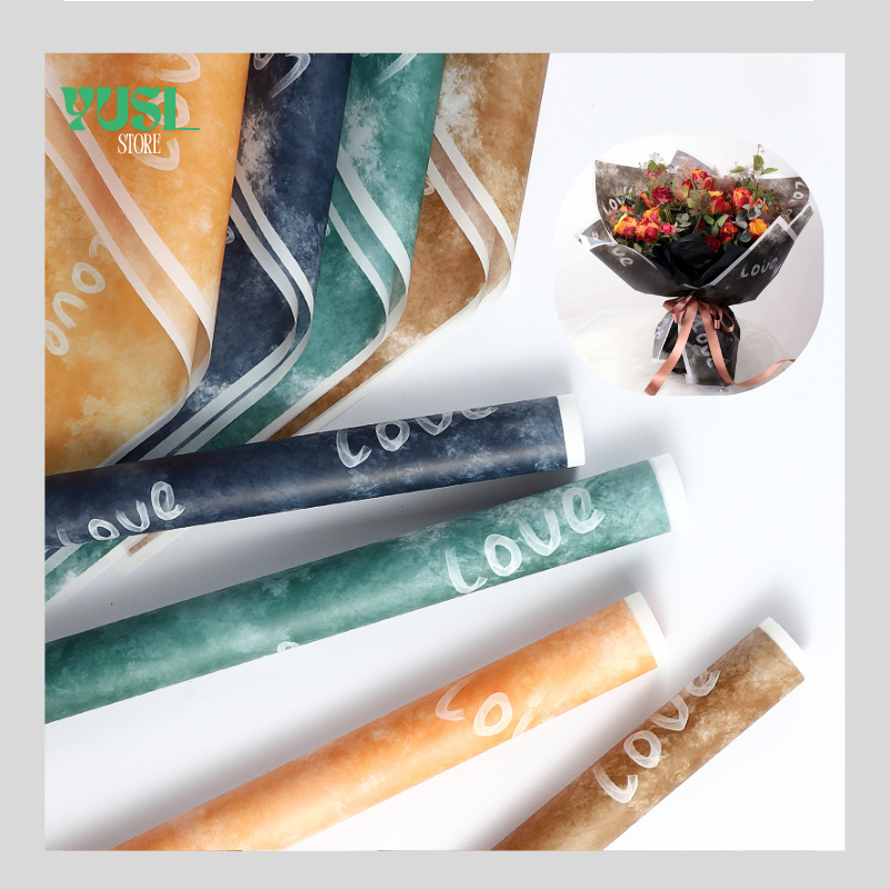 

Isi 20 LEMBAR Kertas Buket Bunga Motif Tulisan LOVE Flower Wrapping Paper LOVE Abstrak Cellophane KB063