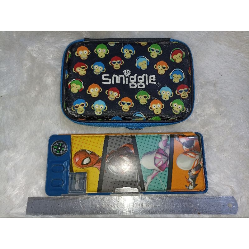 

Preloved Tempat Pensil Smiggle dan Spiderman