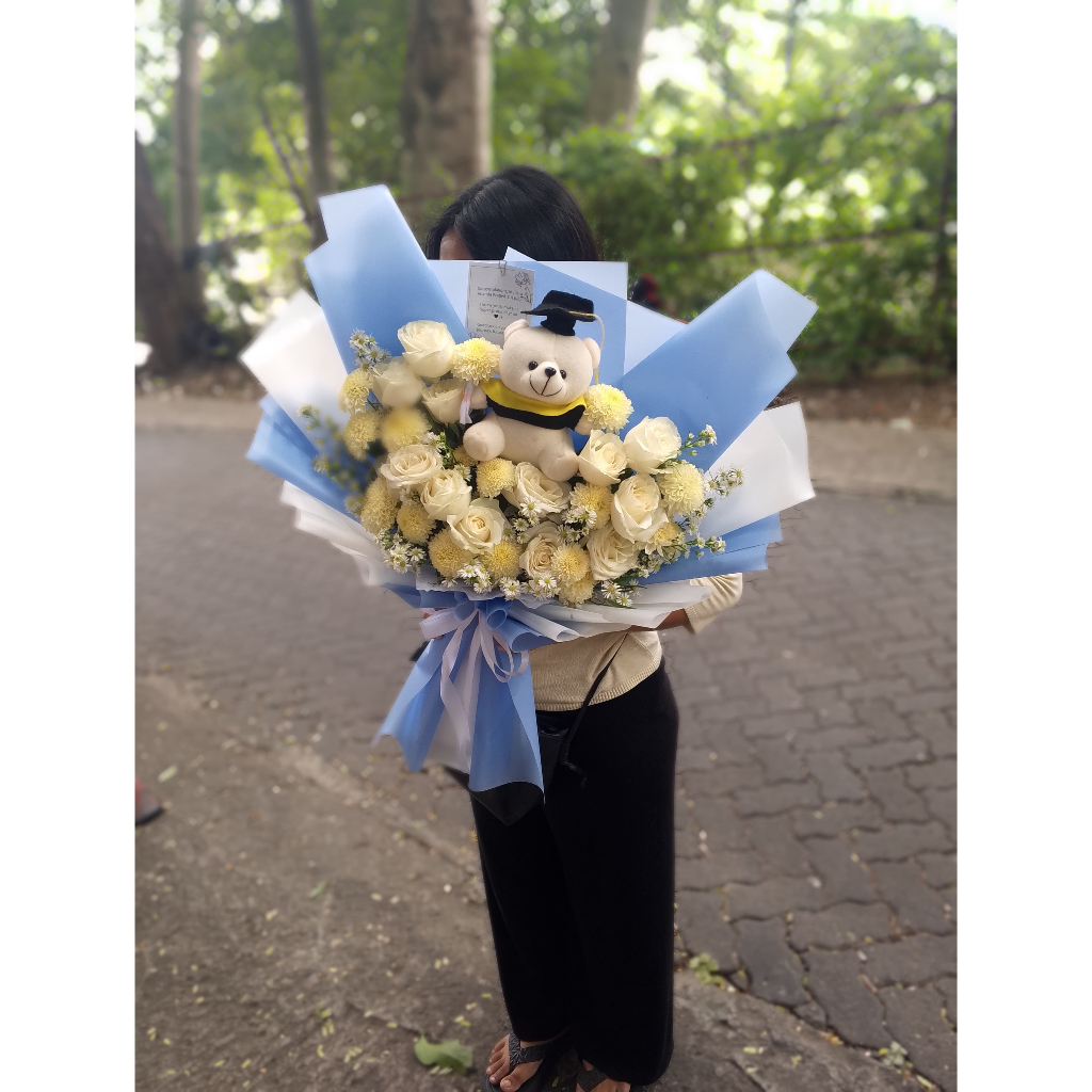 BOUQUET BUNGA WISUDA BOUQUET BUNGA SEMARANG BOUQUET BUNGA BUKET  BUNGA ASLI BUKET BUNGA  SEMARANG BU