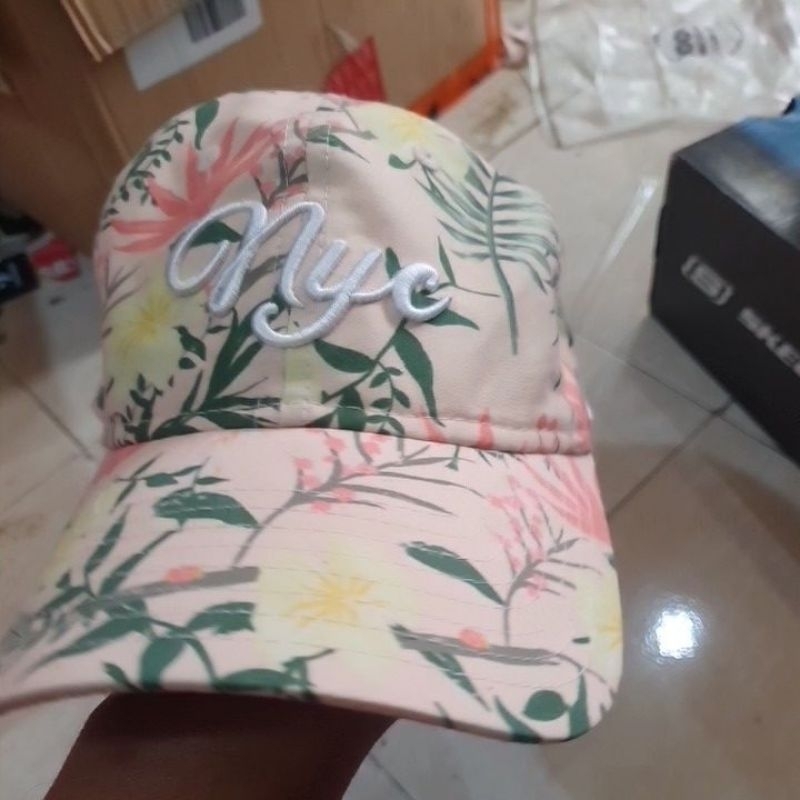 Topi new era floral pink