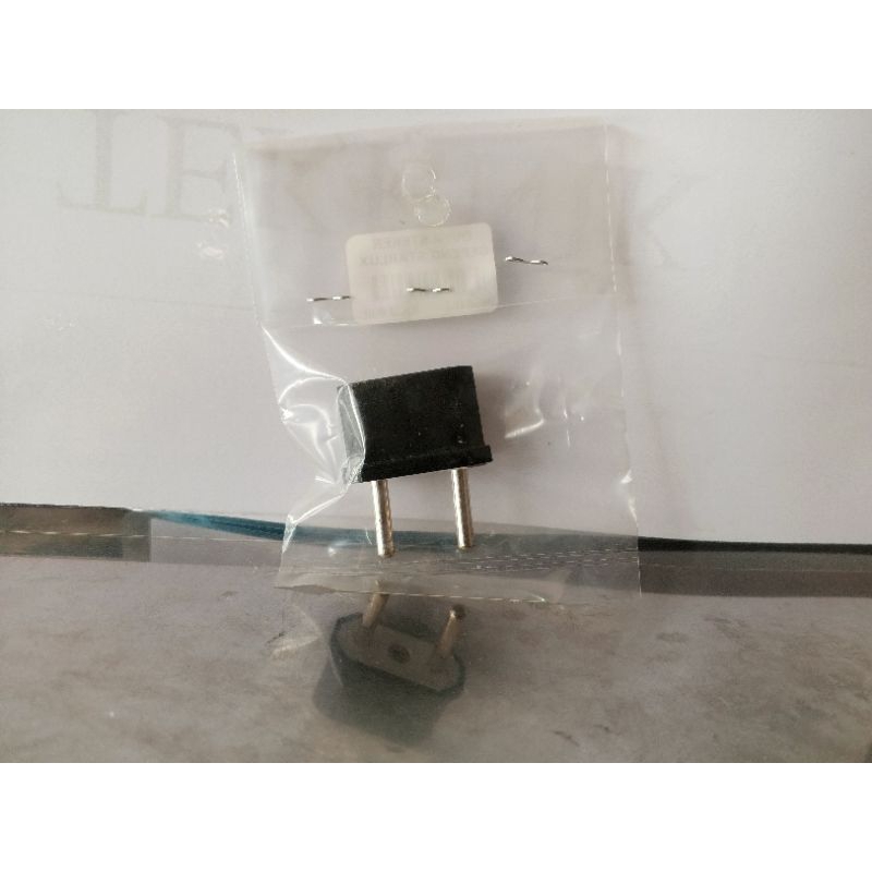 Over steker / sambungan / converter colokan gepeng ke bulat - starlux