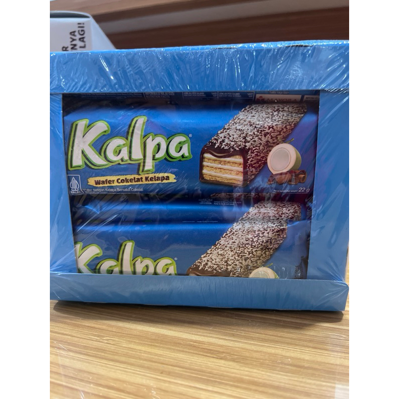 

KALPA WAFER COKELAT KELAPA 1 pak isi 12 bungkus