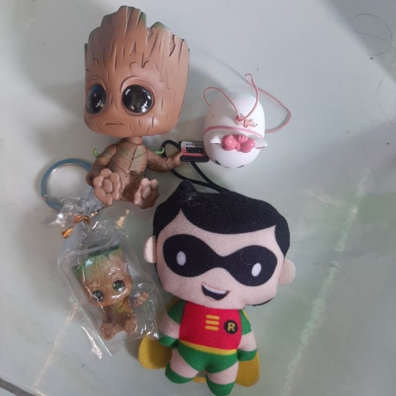 Figure groot gurdian of galaxy hot toys , gantungan kunci groot ,marvel mcd & keychain tsum tsum mar