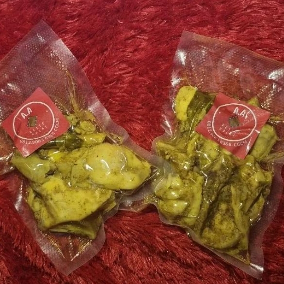 

Ayam ungkeb