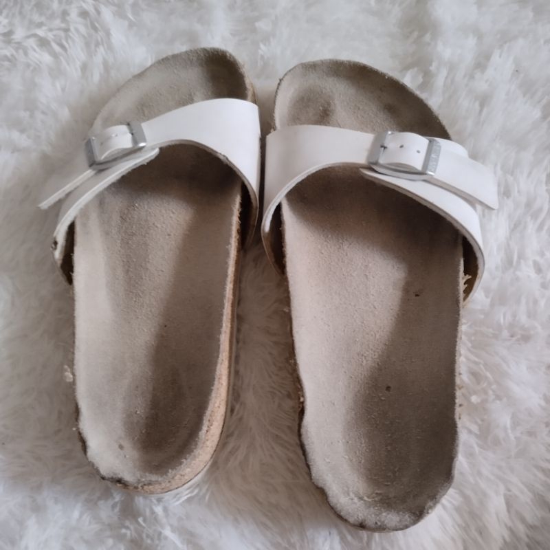 Bisa Nego Sandal Birkenstock Second Bekas Warna Putih size 36 Asli Ori Auth
