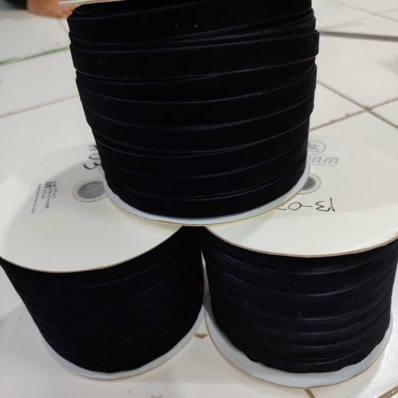 

100 YARD/1 ROLL PITA VELVET PREMIUM SIZE 13 MM