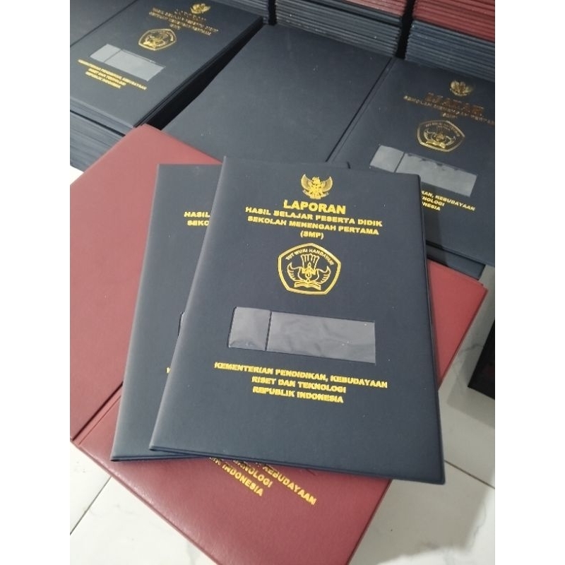 

Sampul Raport SMP || Cover Raport Sekolah Menengah Pertama. Isi 10 Lembar (Umum)